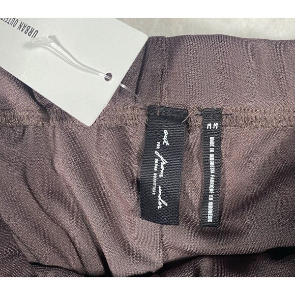 Urban Outfitters Out From Under Brown Biker Shorts Minimalist Women's Sz Med NWT - Picture 3 of 9